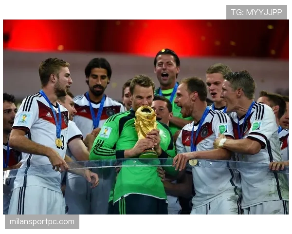 世界最佳门将多次获奖：诺伊尔的个人荣誉