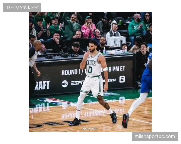 杰森·塔图姆挡拆拉开空间提升三分效率显著超越季后赛对手